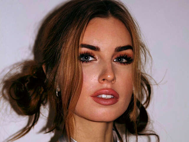 ELENAST free sexy photo