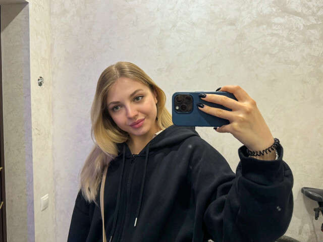 VELVIE free sexy photo