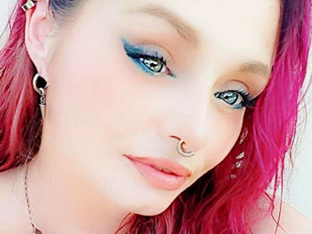 ROXYMAE free sexy photo