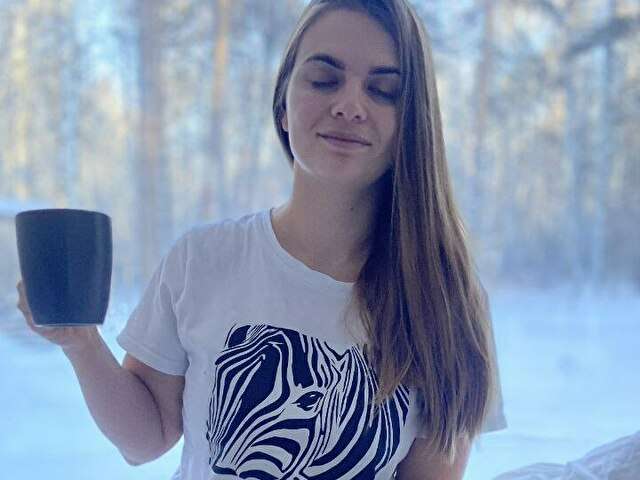 DIRTYLILY69 free sexy photo