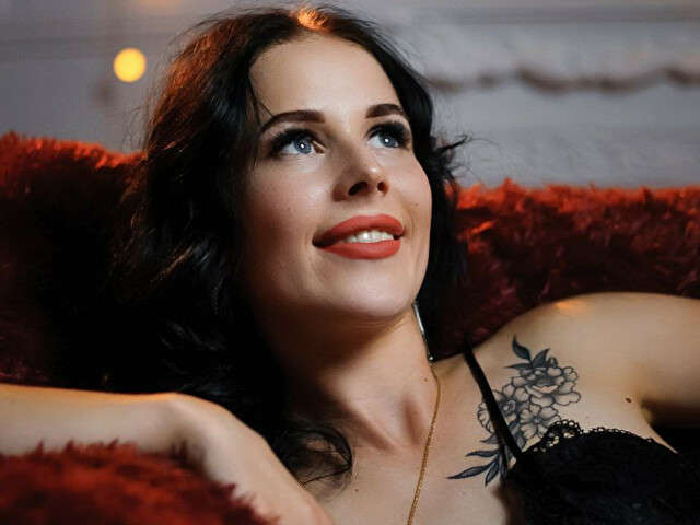 LINELE free sexy photo