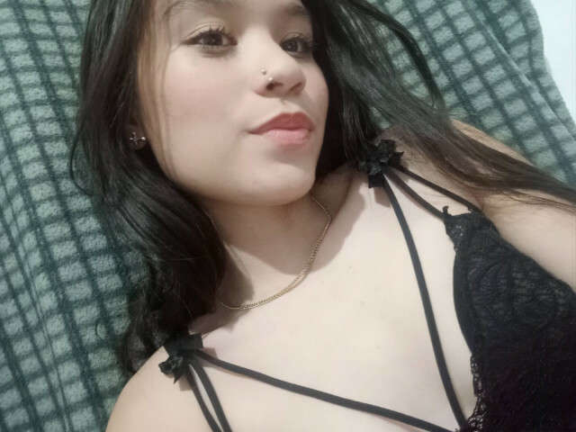 CRISTALSLAVE free sexy photo