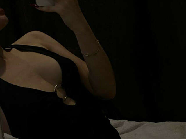 DOROTHY free sexy photo
