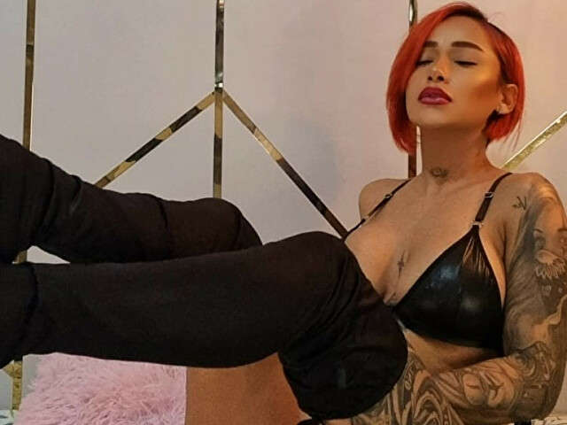 MIABRUNETTE free sexy photo