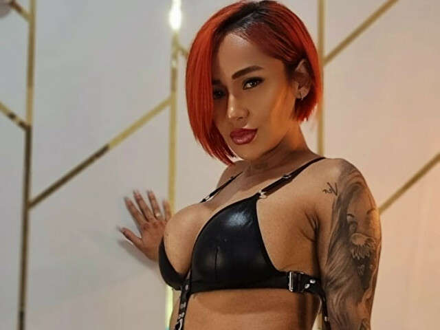 MIABRUNETTE free sexy photo