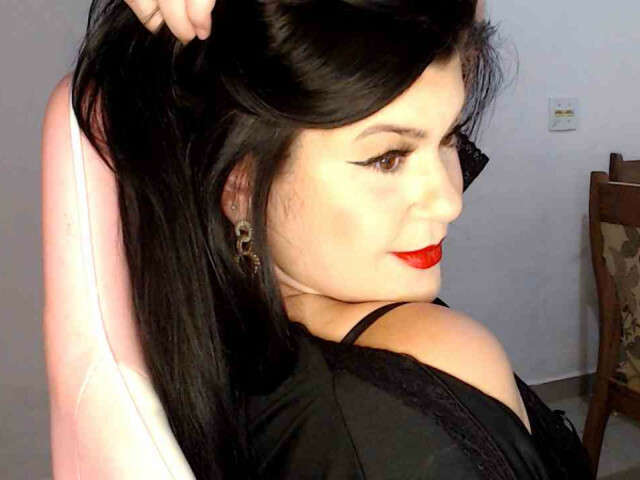 SEXYQUEEN free sexy photo