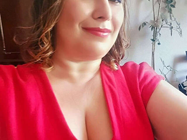 1MILF4U free hard sexy photo
