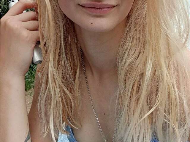 MANDARINKA free sexy photo