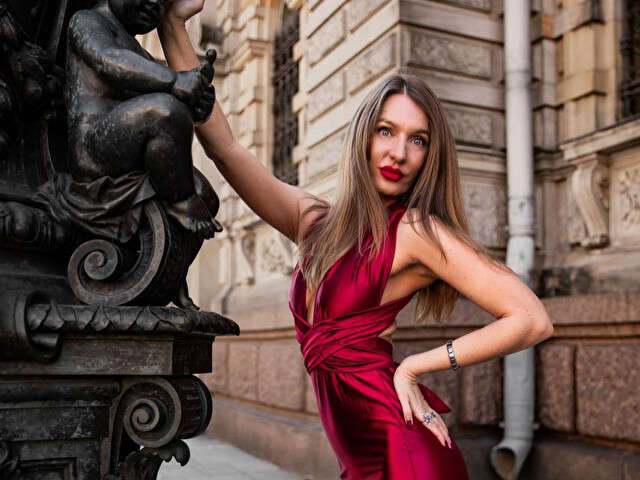 EMMAABRAMSON1 free sexy photo