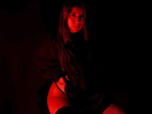 AMYBROWNS free sexy photo