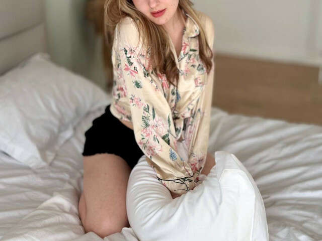 CRISTALNUTTY free sexy photo