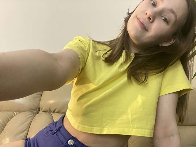 HOTCARAMELLS free sexy photo