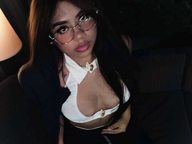 VALERIARUIZ free sexy photo