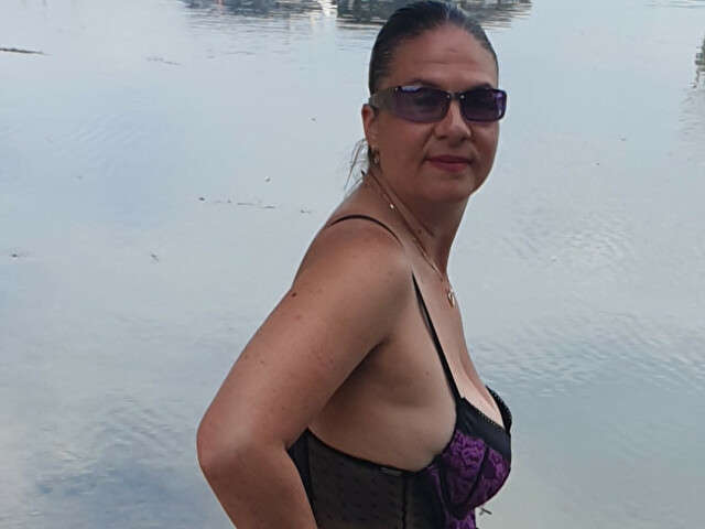 TANIA1988 free sexy photo