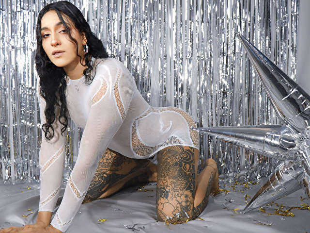 ALISONCHANTS free sexy photo