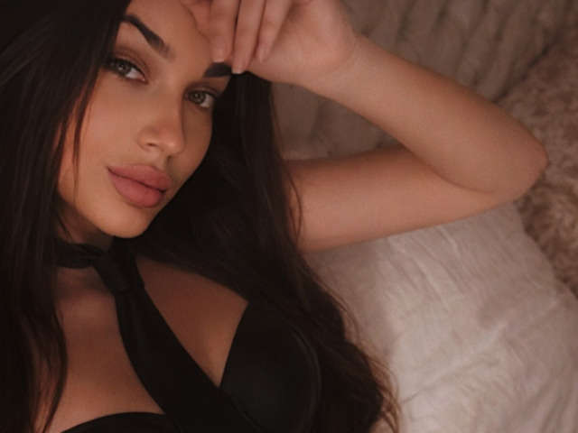 OLIVIAHOTTY free sexy photo