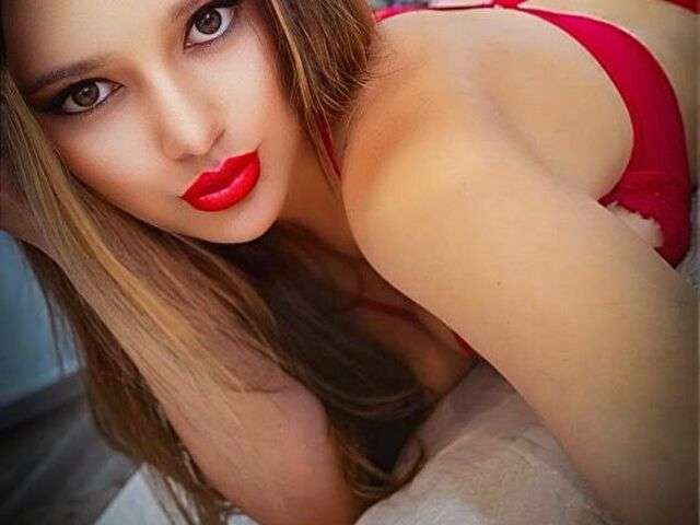 ELISECOLEMAN free sexy photo