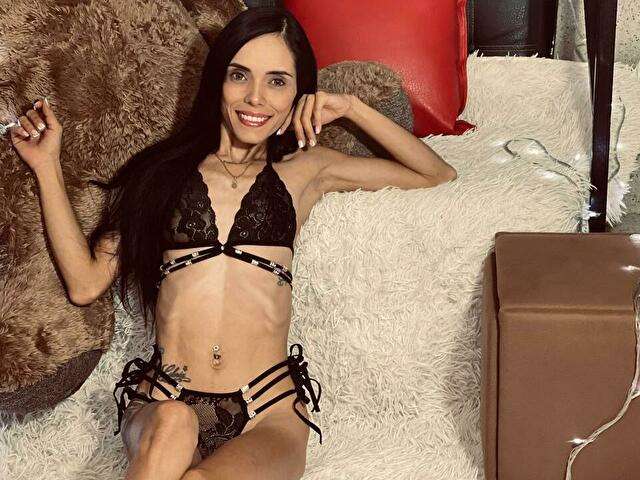 ORNELACOOPER free sexy photo