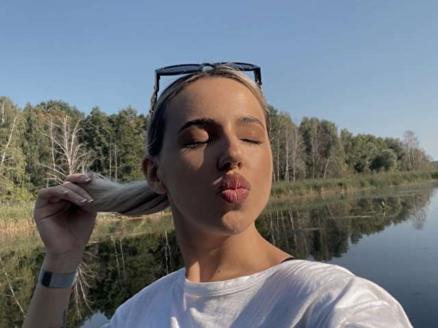KATELUNA free sexy photo