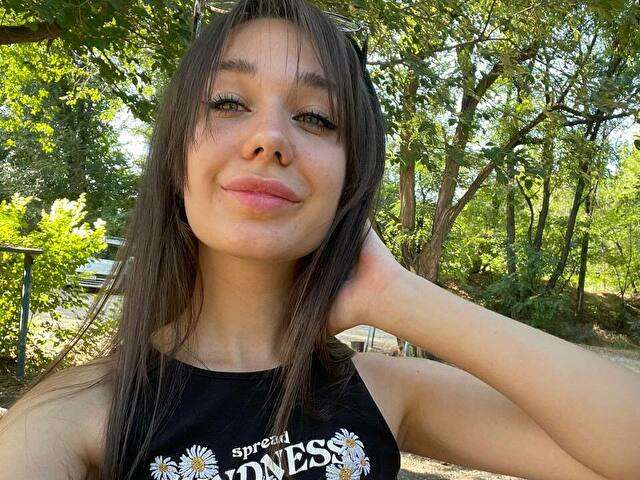 ROYALKLEEC free sexy photo
