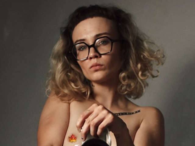RAMONAKISS free sexy photo