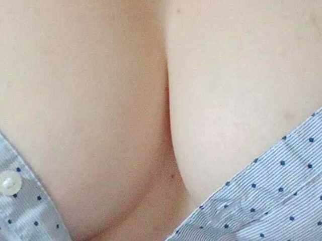 IRISSS free sexy photo