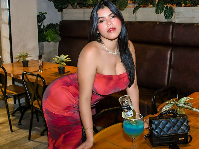 KATEROUXEE free sexy photo