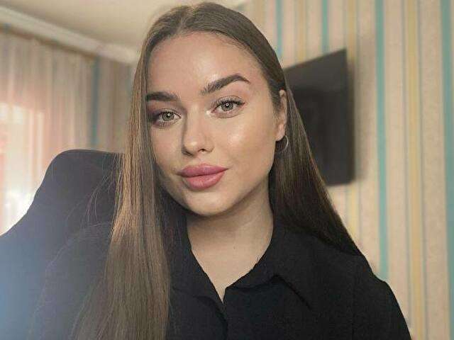 LILYPURPLE free sexy photo