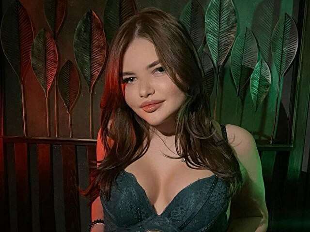 CUTEEDORAA free sexy photo