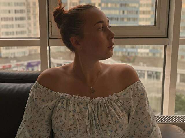BLOOMSIS free sexy photo