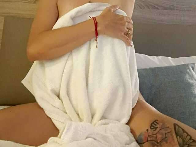 CHANELAMOURE free sexy photo