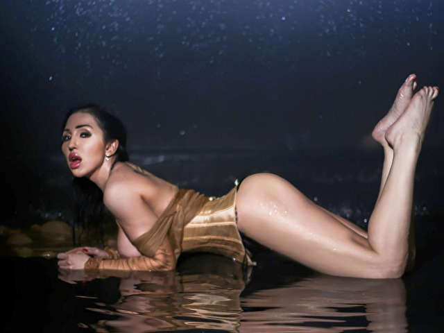 DALIALAVISH free sexy photo