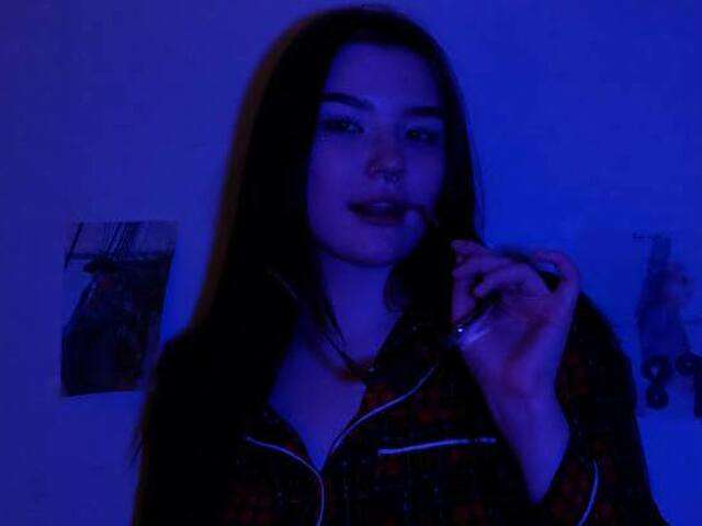MILLIE free sexy photo