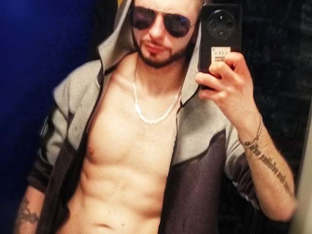 LUXUSOWYM free sexy photo
