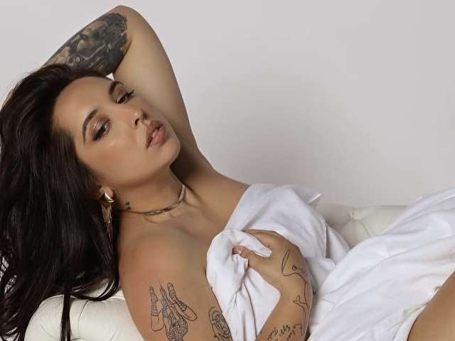 LETSGOAMANDA free sexy photo