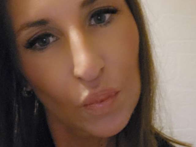 EVELYNMODEL free sexy photo