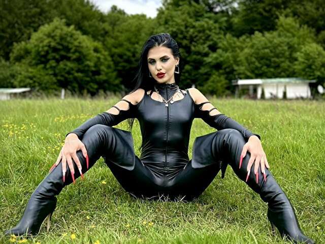 LEANOIR free sexy photo