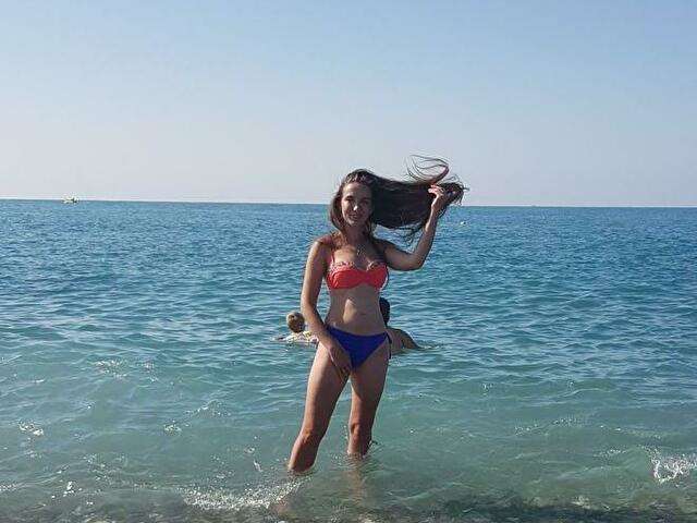 ANORA free sexy photo