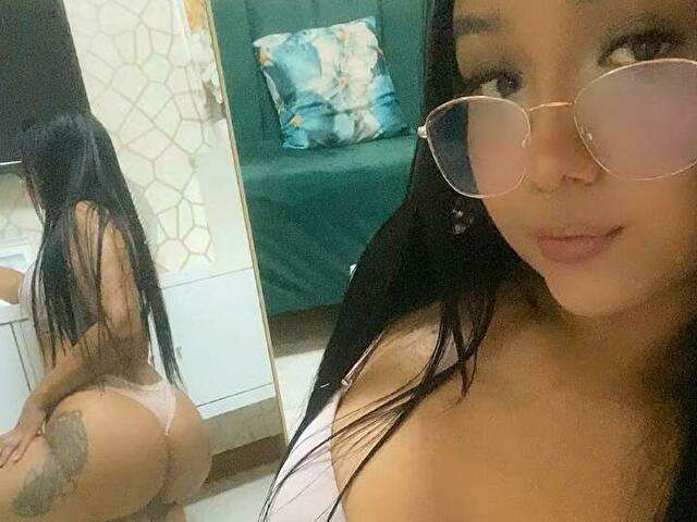 LUCIANAA1 free sexy photo