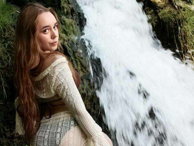 MARLEE free sexy photo