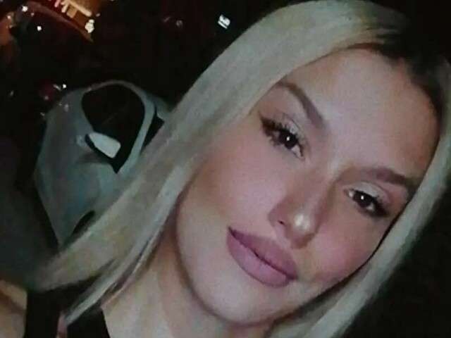 LARASTONE69 free sexy photo