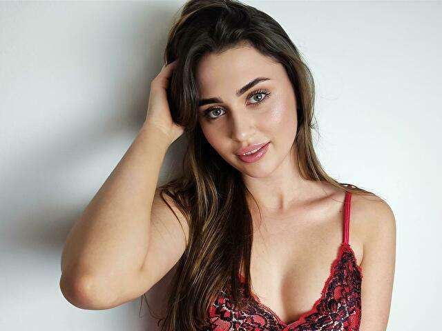 OLIVIANGEL free sexy photo