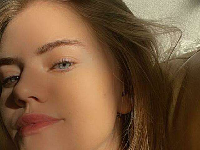 VERONICAZAAN free sexy photo