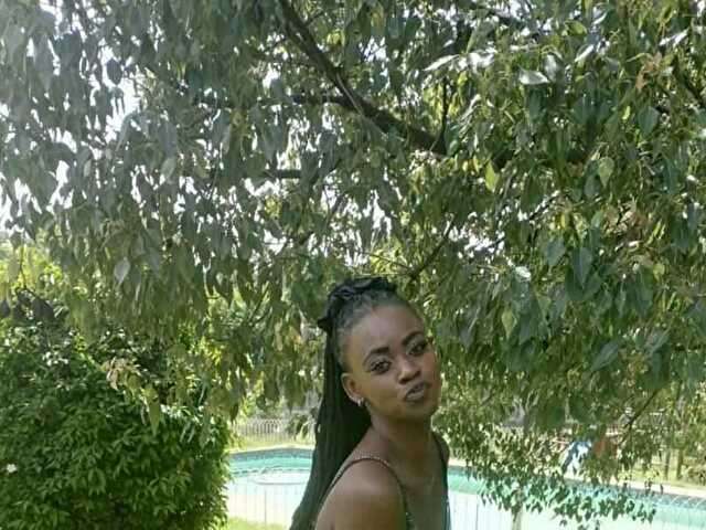 MALENDER free sexy photo