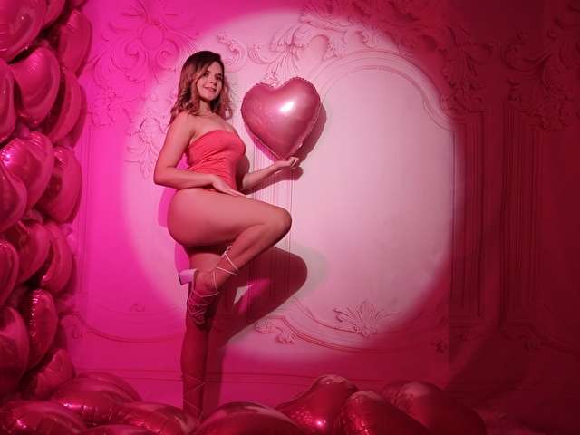 AMBERPATTERS free sexy photo