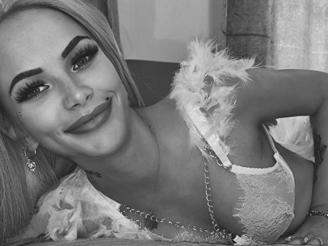 BLOWJOBQUEEN free sexy photo