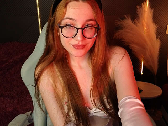 AMBERWINK free sexy photo