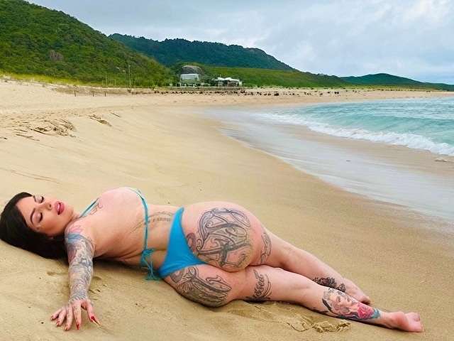 EMILYBLANCK free sexy photo