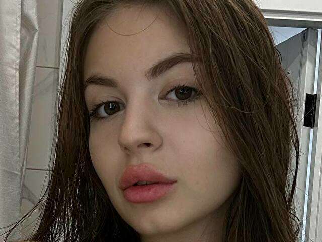 AMYINLOVE free sexy photo