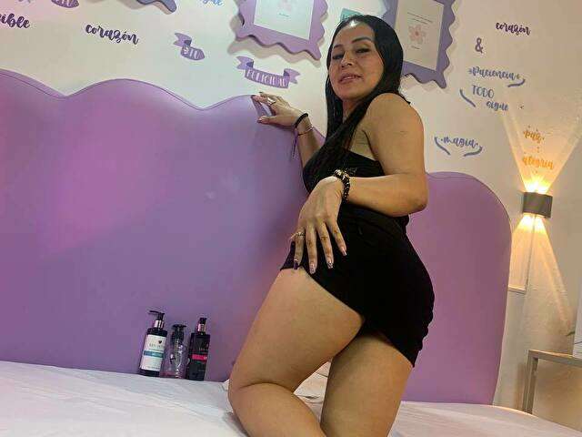 MATUREANTO free sexy photo